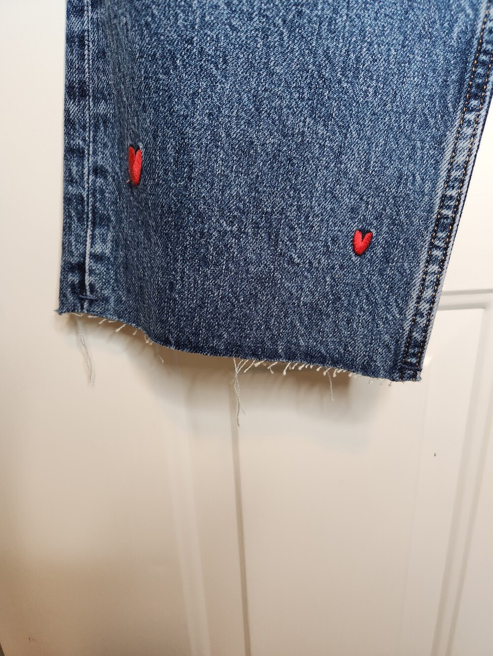 Frances Valentine Andy Sweetheart Heart Embroidered Raw Hem Jeans Size 12 - Picture 3 of 7
